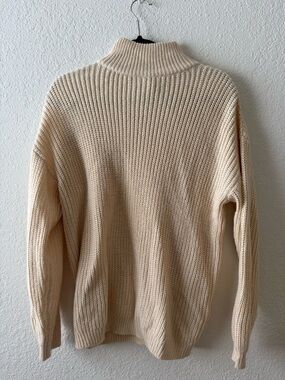H&M Cream Turtleneck Chunky Knit Sweater